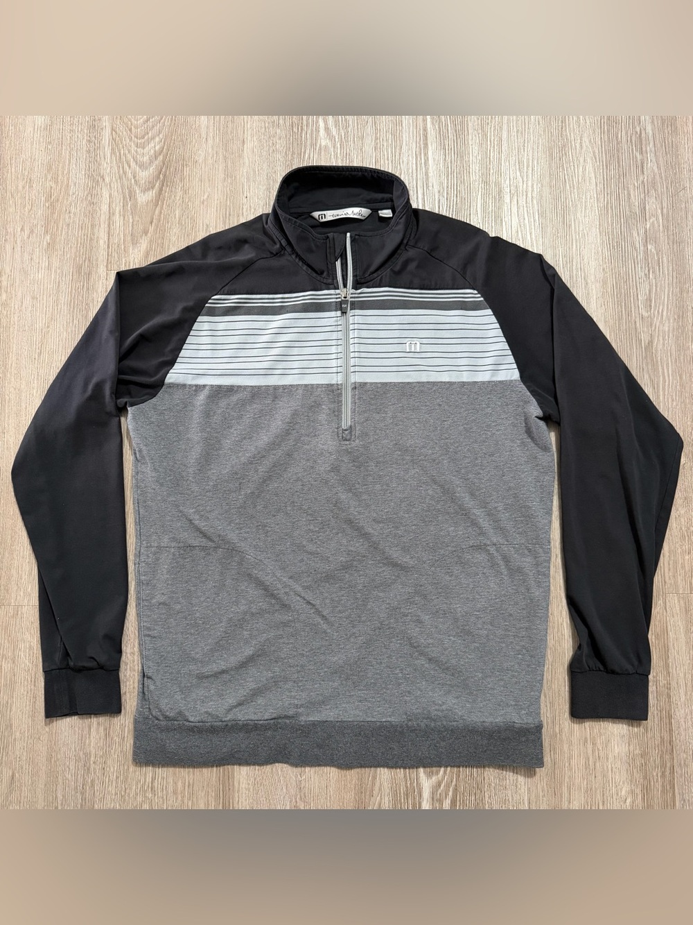 Travis Mathew Men’s Large 1/4 Zip Golf Pullover Gray Black Striped Long Sleeve